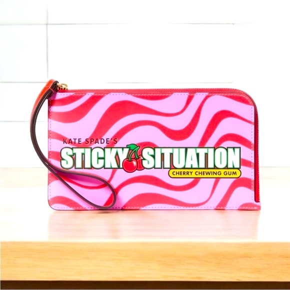 Kate Spade Novelty Bubble Gum L-Zip Wristlet! 🍬🍬